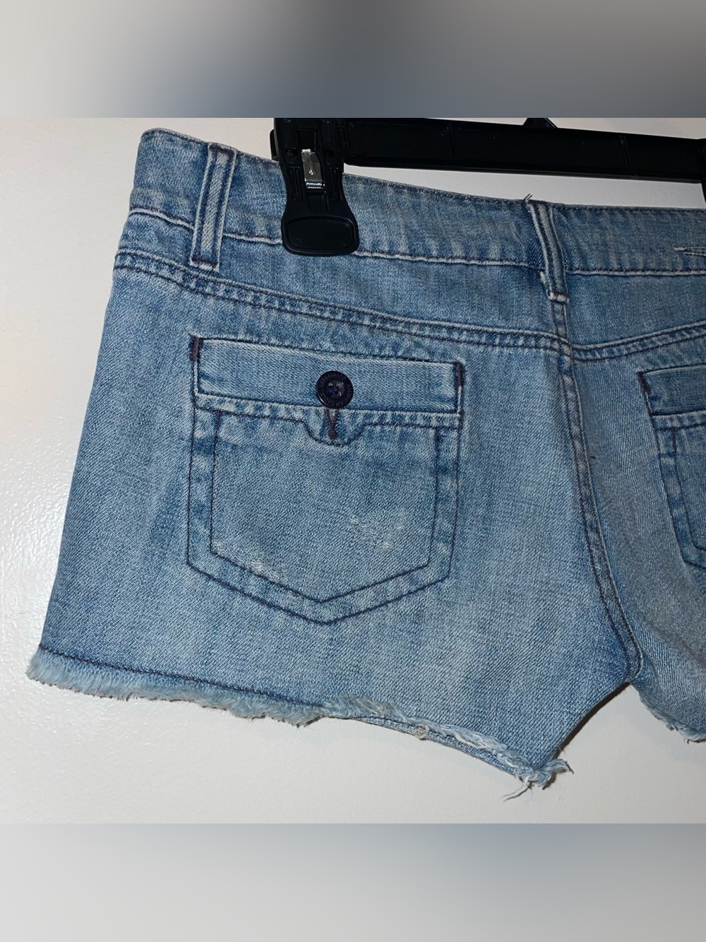Vintage Y2K American Eagle Light Wash Denim Button-Front Low Rise Short Shorts - Picture 8 of 9